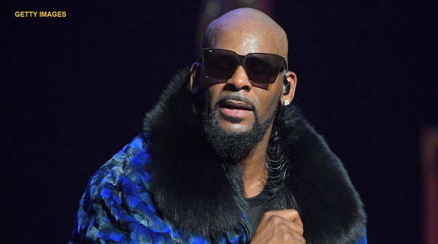 R&amp;B star R. Kelly facing 10 counts of aggravated criminal sex abuse