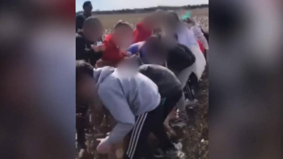 Elementary school field trip involving cotton picking and slave songs comes under fire