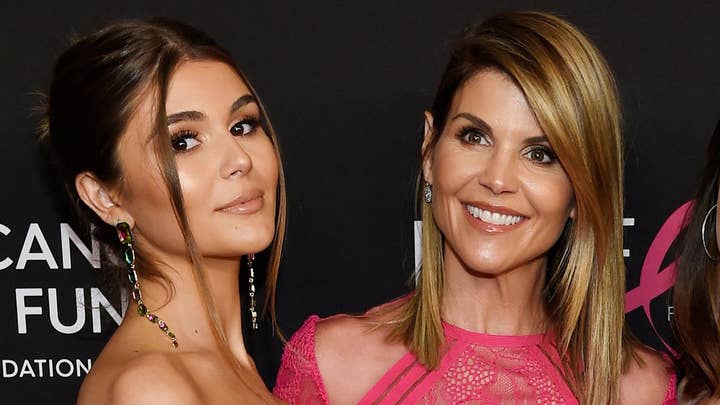 Lori Loughlin to turn herself in, face LA judge in college admissions scam