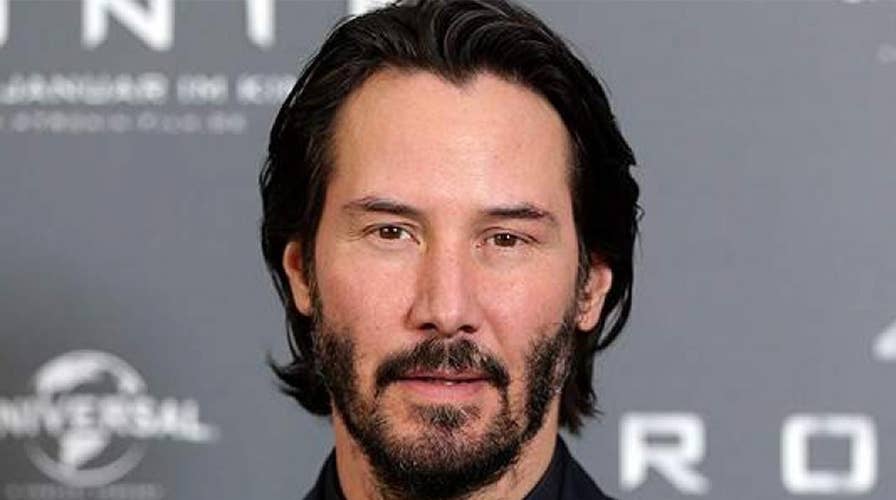Tijdreeksen Veronderstellen Diplomatieke kwesties Keanu Reeves' hilarious response to Xbox E3 event attendee's interruption  goes viral | Fox News