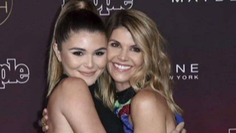 931px x 524px - Candace Cameron Bure supports 'Full House' co-star Lori Loughlin after  college admissions scandal | Fox News