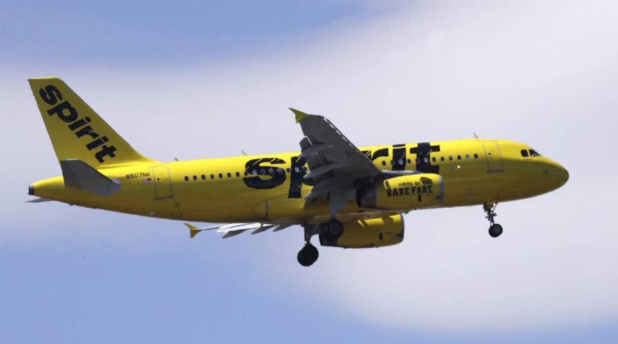 Mom furious after Spirit Airlines booted her teen daughter from flight without her knowledge