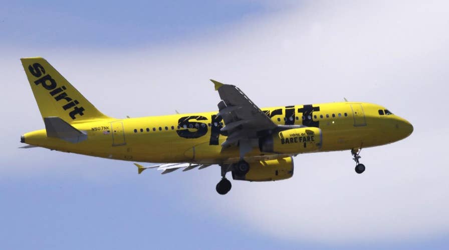 Mom furious after Spirit Airlines booted her teen daughter from flight without her knowledge