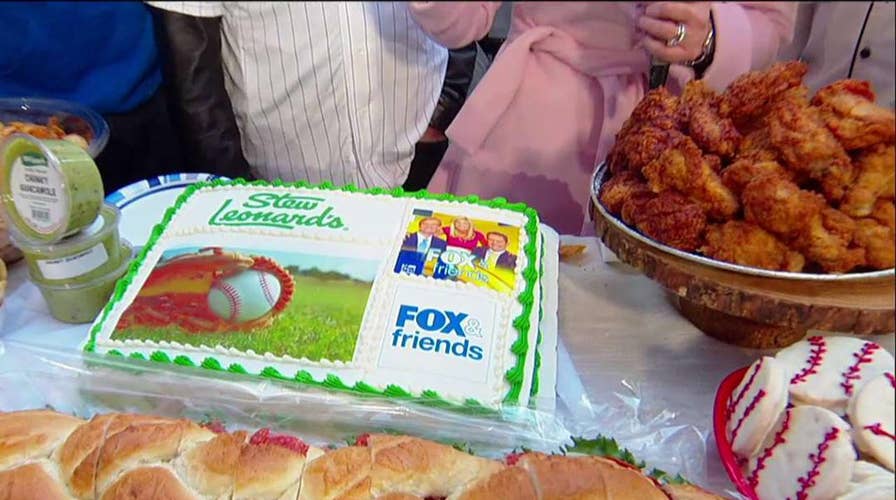 Iconic ballpark snacks with Stew Leonard's