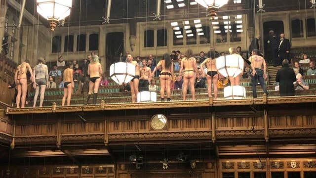 A Dozen Demonstrators Have Been Arrested After Stripping Down In Britains House Of Commons To 6016