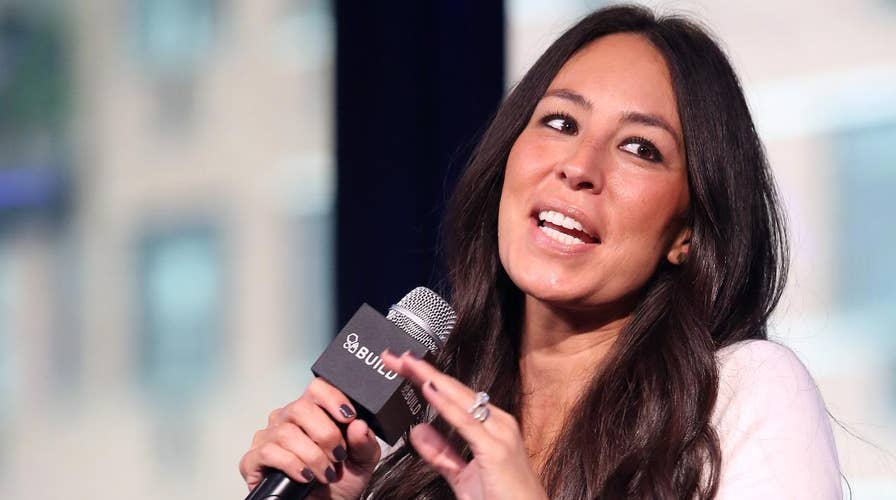 The trick to Joanna Gaines’ glowing, natural makeup