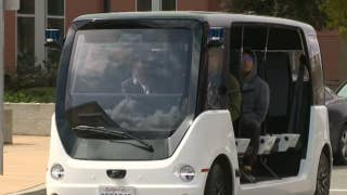 Engineers test driverless buses on University of California-Davis campus - Fox News