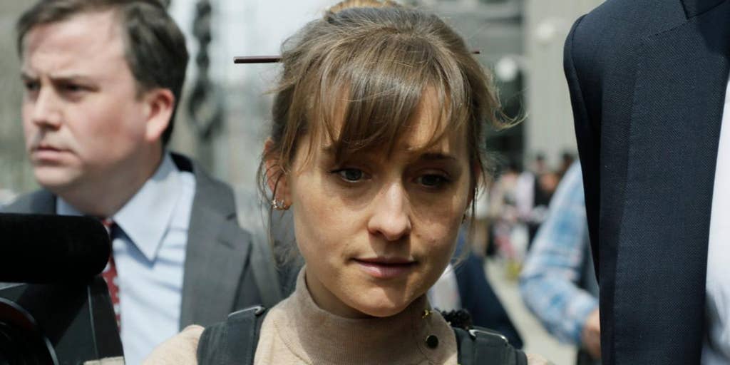 Allison Mack Reportedly Kept Catherine Oxenberg S Daughter On Strict 500 Cal Diet In Sex Cult Fox News