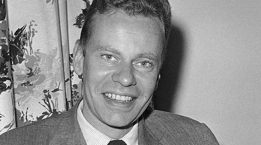 Charles Van Doren, figure in game show scandals, dead at 93