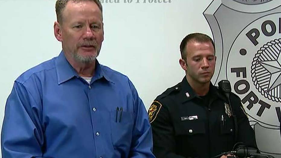 legally blind man helps texas police officers during incident report vs police report