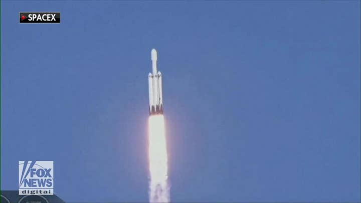 SpaceX successfully launched its new Falcon Heavy rocket