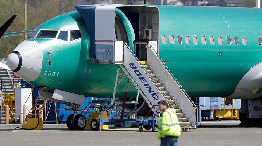 Boeing didn't tell airlines, FAA that new plane models lacked warning system: report
