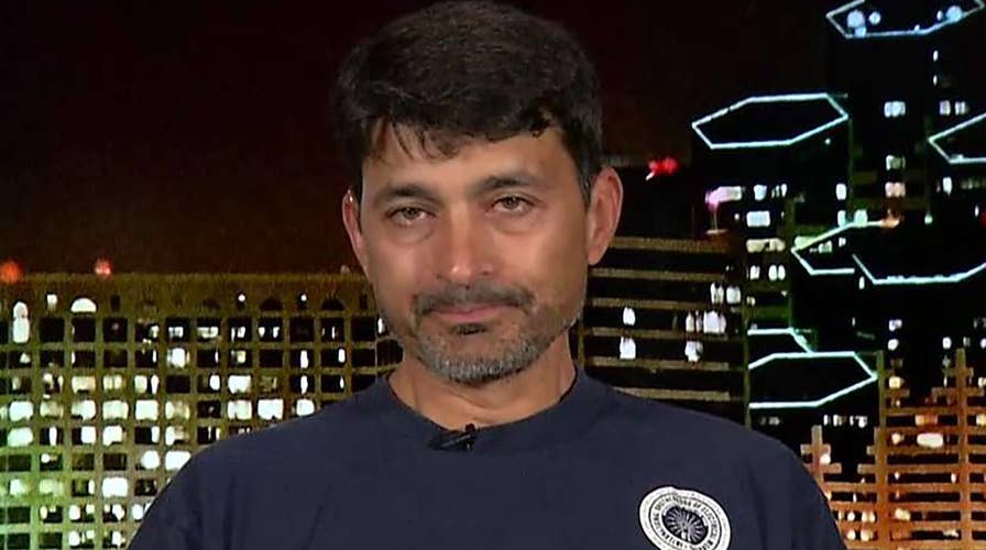 Veteran who intervened in synagogue attack describes what happened when he rushed shooter