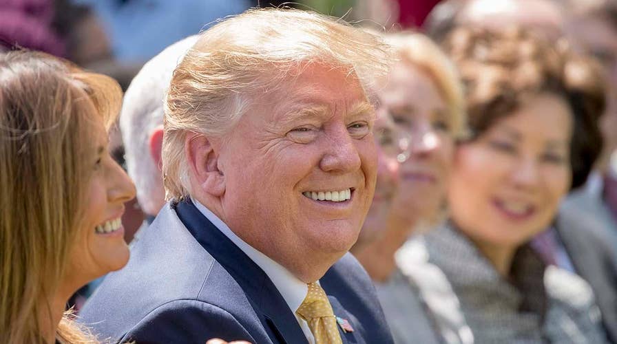 Crowded 2020 presidential field faces rising Trump approval rating