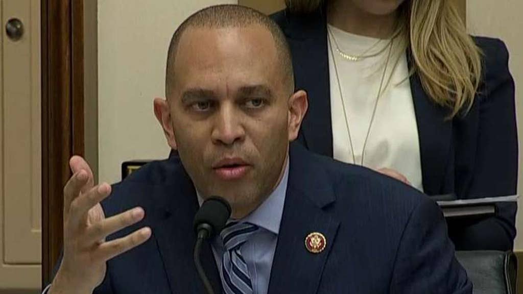 Dem leader blasts GOP colleagues over Trump impeachment witness list