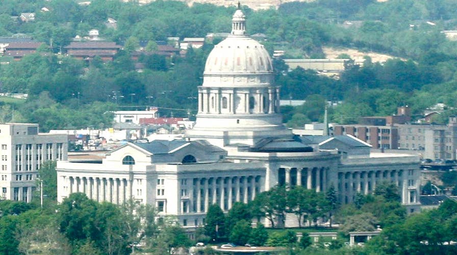 Missouri Senate advances bill to ban abortions in the state
