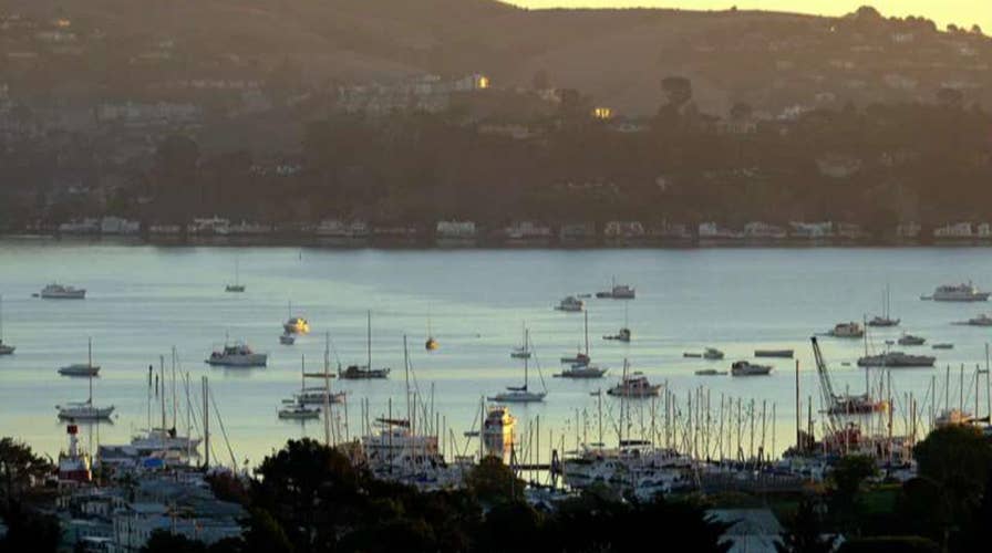 California homeless start living on makeshift boats