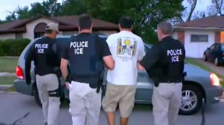 Feds issue warning against Seattle blocking ICE agents from local airports