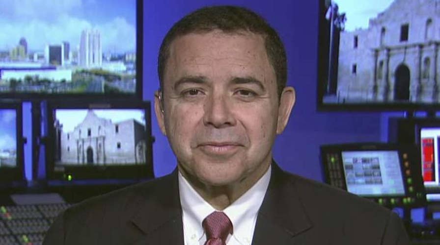 What bipartisan efforts is Congress making to help veterans?