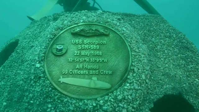На дне год выпуска. USS Scorpion на дне. Подводная лодка Скорпион на дне. Затонувшая подводная лодка трешер. Подлодка на дне.