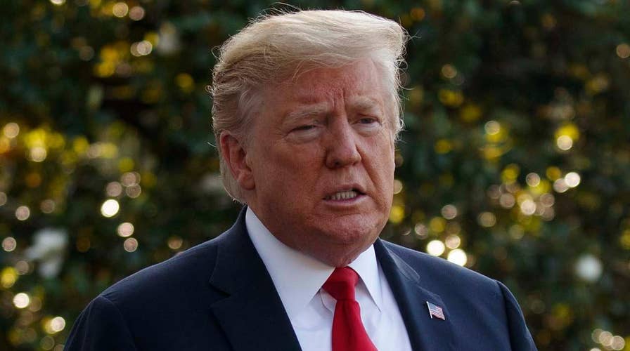 FBI didn't tell Trump campaign that 2 aides were under investigation during 2016 briefing