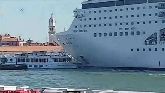 Cruise ship hits boat in Venice, injuries reported