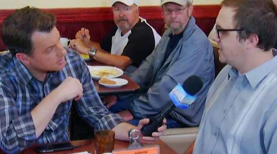 How do Iowa voters feel about Sen. Kirsten Gillibrand?