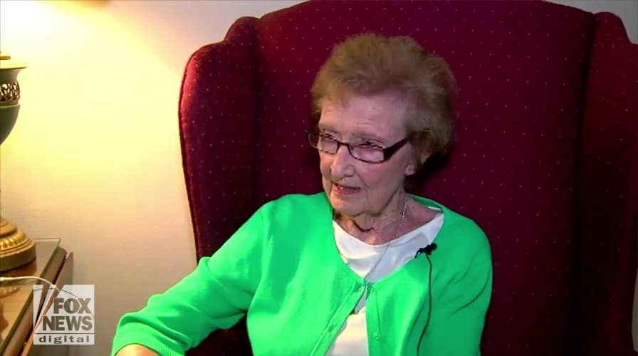 90-year-old Oklahoma woman reunites with the four teens who rescued her from her burning hom