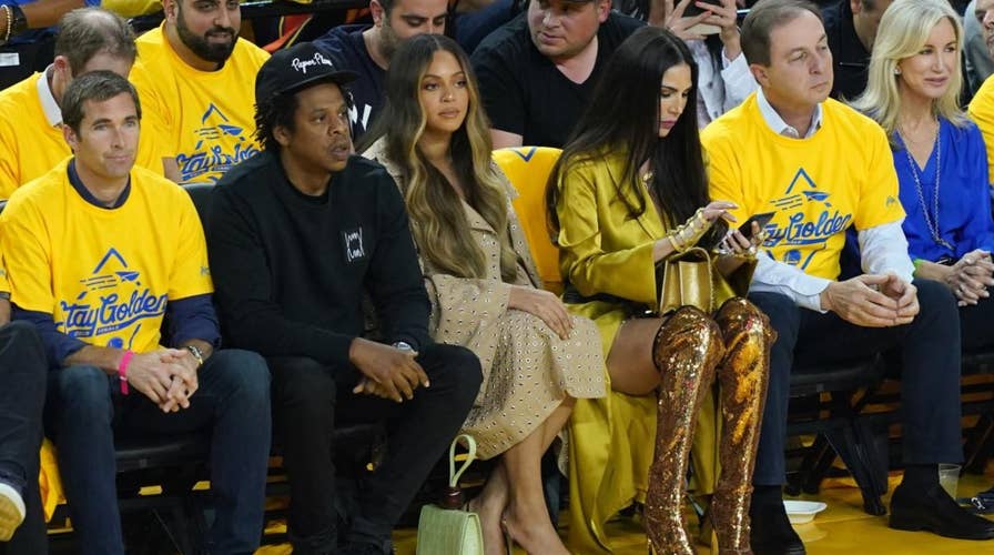 Beyoncé reacts to watching Jay-Z talk to Warriors’ owner’s wife