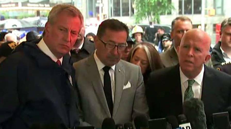 New York City Mayor Bill de Blasio says helicopter crash could have been much worse, praises first responders