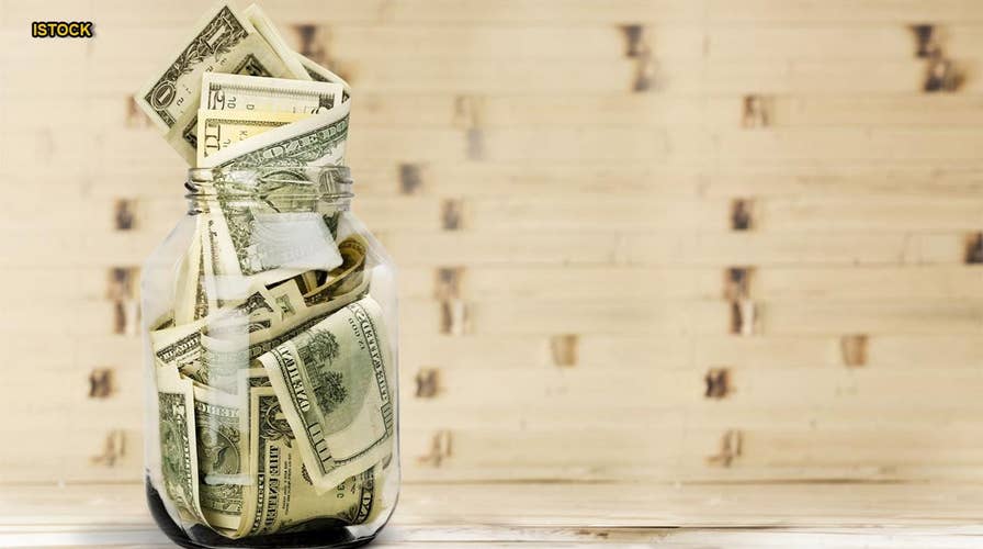 Greedy bridezilla allegedly steals bartender's tip jar for honeymoon