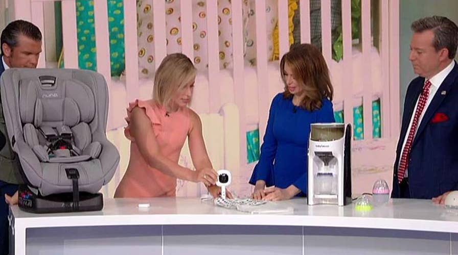 What must-have items should first-time moms have on their baby registry?