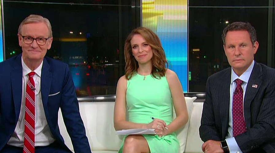 Democratic 2020 hopefuls push progressive agenda on trail