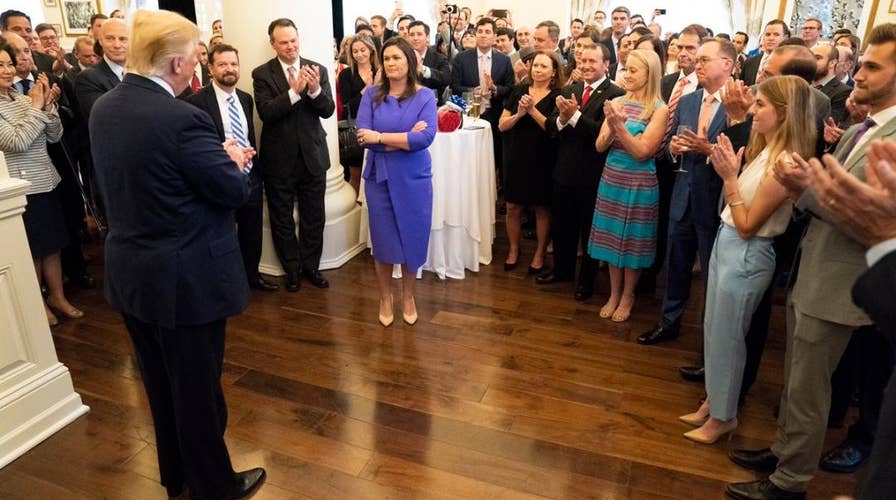 Former NFL-er jabs White House over picture