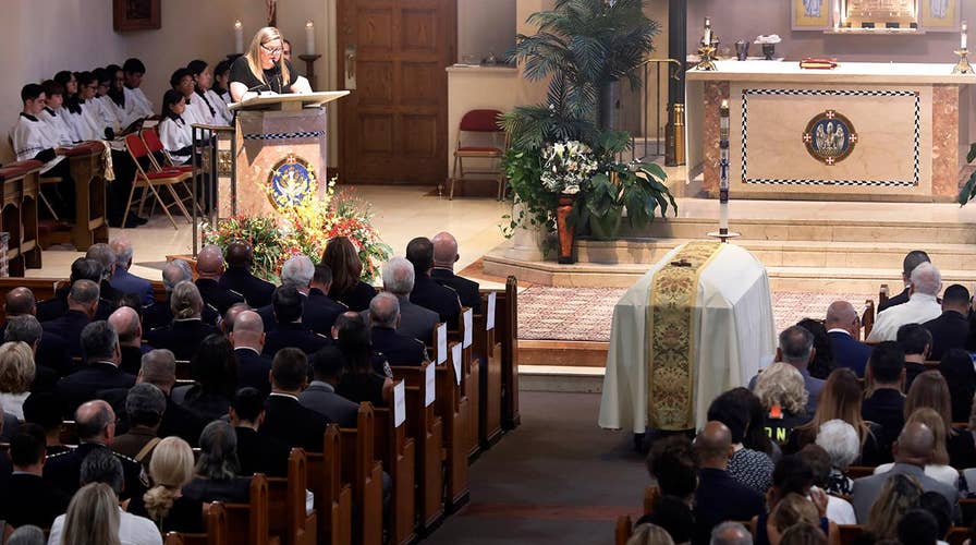 Thousands mourn 9/11 first responder Luis Alvarez