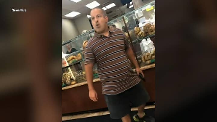 Short guy in bagel shop claims to be ‘Martin Luther King Jr.’ of short men