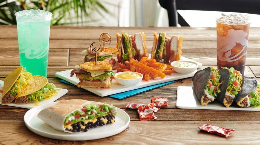 Taco Bell Hotel gives sneak peek of exclusive dishes available at Palm Springs pop-up