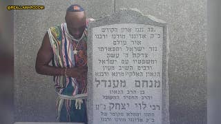 Lamar Odom brings his kids to pray at Lubavitcher Rebbe's grave - Fox News