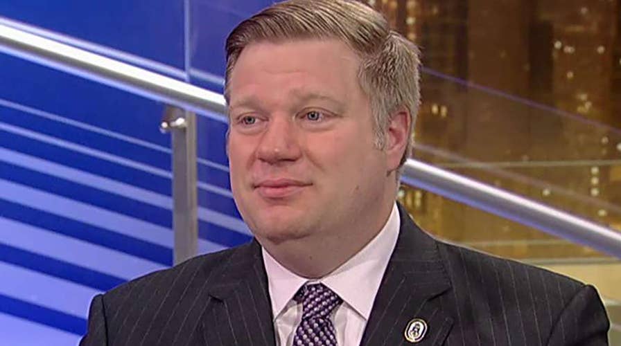 Edward Gallager's defense lawyer wants to rejoin the Navy to teach prosecutors