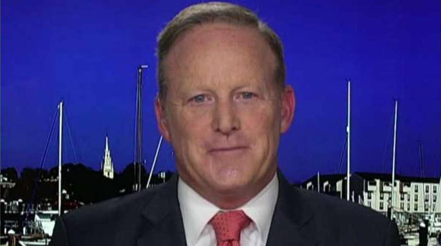 Sean Spicer reacts to Mueller's testimony: The Democrats didn't get what they wanted