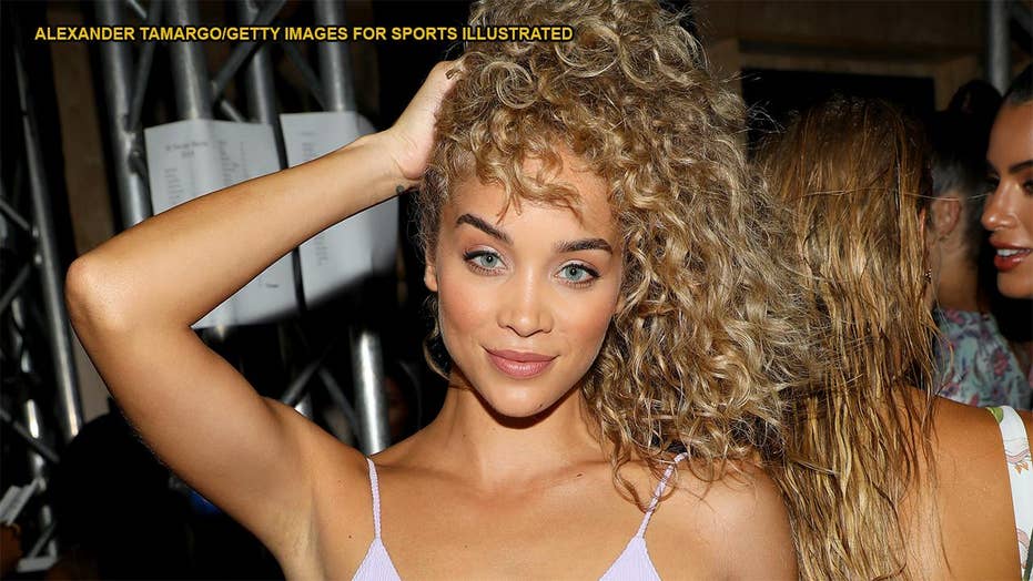 Jasmine Sanders Announced As Sport Illustrated Swimsuit Rookie Of The Year Fox News