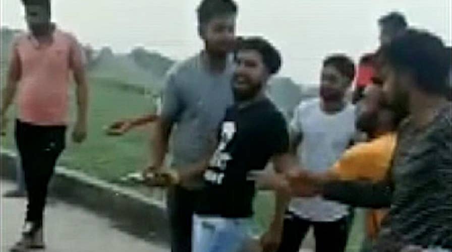 Raw video: Man cuts birthday cake with handgun