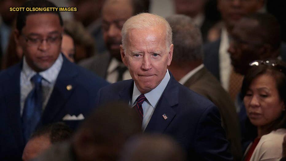 Biden, 2020 Democratic candidates urge new assault weapons ban in wake of shootings