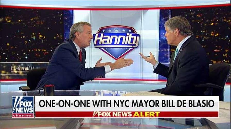 De Blasio talks gun control, New York's record on crime