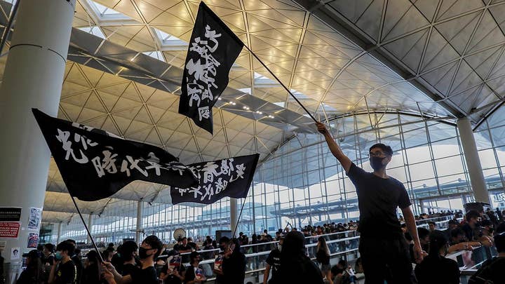 Protesters shut down Hong Kong International Airport