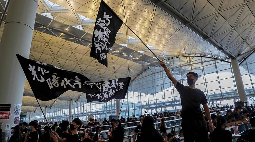 Protesters shut down Hong Kong International Airport