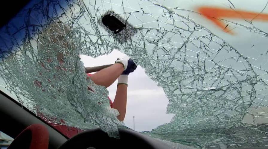 12-year-old boy rescues toddler who was locked in a hot car