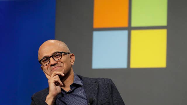 Microsoft makes a big fuss about refusing to cooperate with ICE