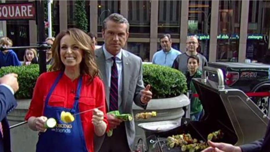 Jedediah S Bila Style Chicken And Veggie Shish Kabobs Fox News