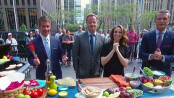 Griff’s Black Bean Chicken Surfer Burritos 